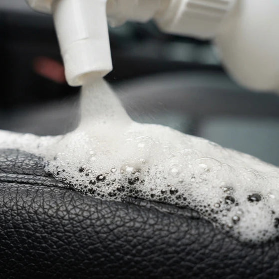 Nettoyant Voiture Mousse Multi-Surfaces – Intérieur, Cuir & Maison